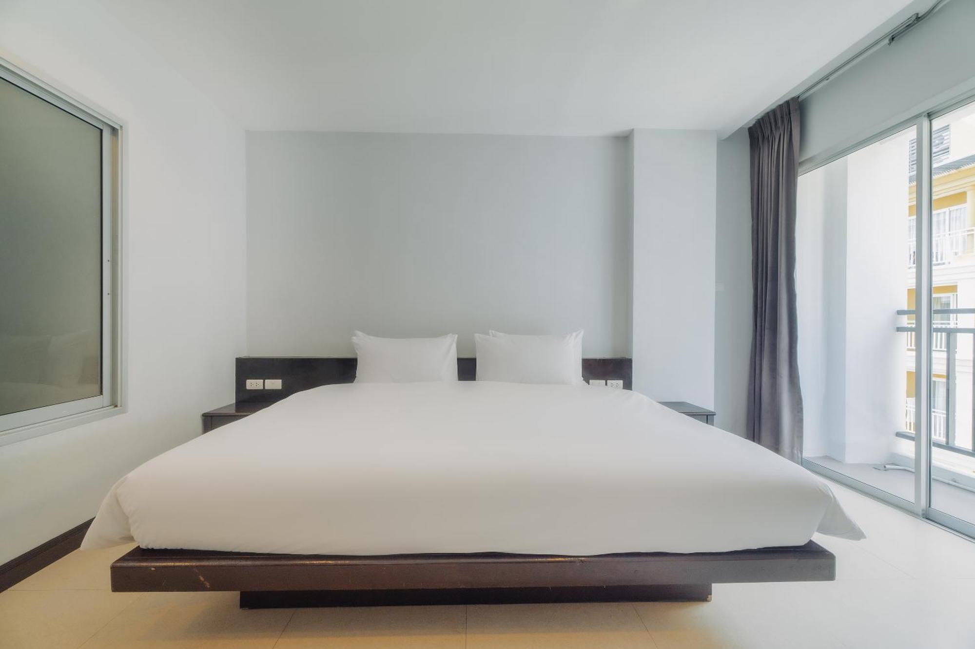 Di Yana Patong Hotell Exteriör bild