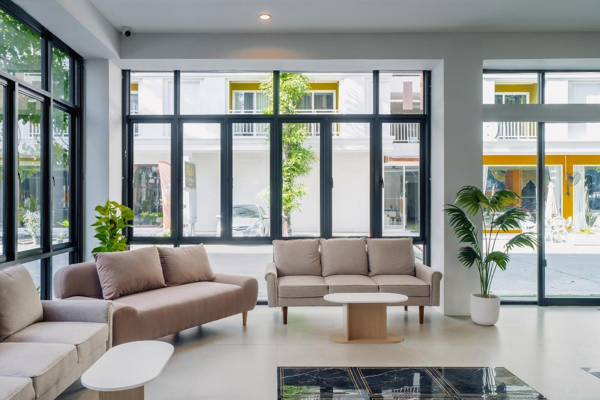 Di Yana Patong Hotell Exteriör bild