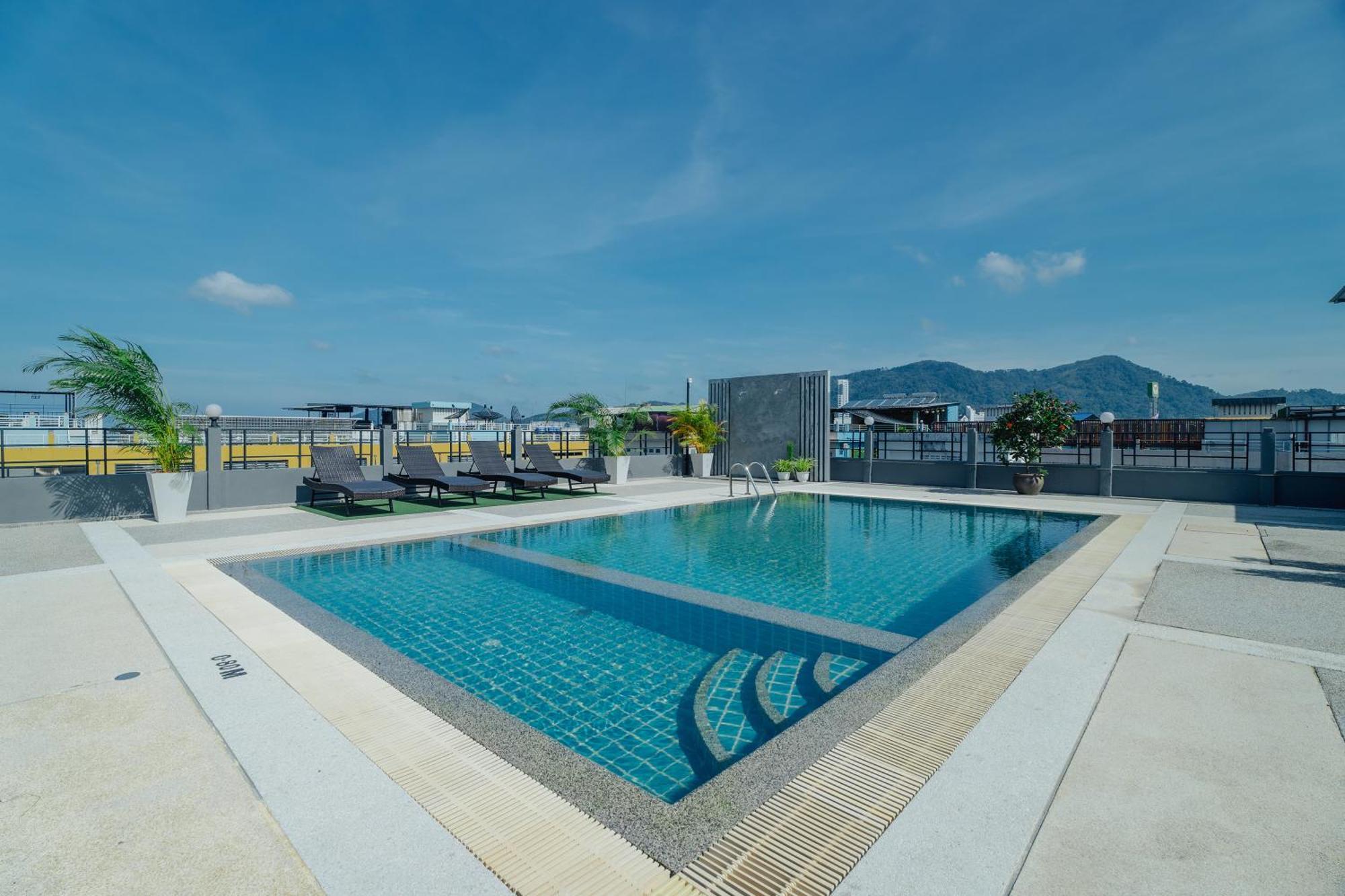 Di Yana Patong Hotell Exteriör bild